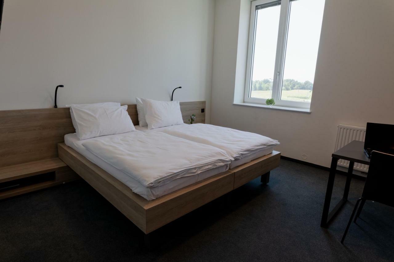 TT-ROOMS - kontaktlos mit Self Check-in Graz Exterior foto